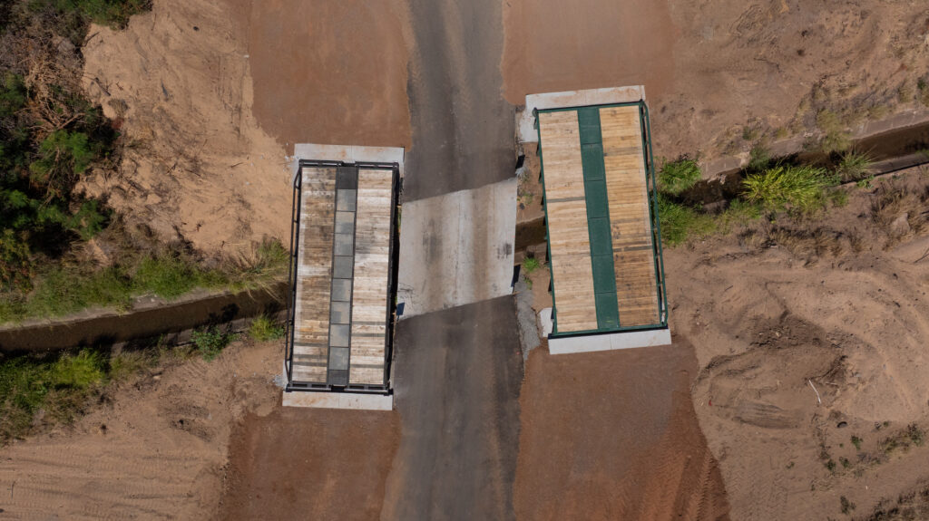 temporary bridge-Maui