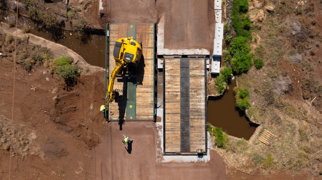 temporary bridge-Maui