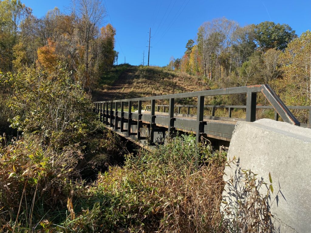 Prefabricated temporary bridge
