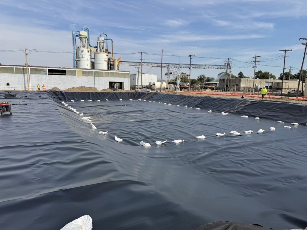 Geosynthetic liner on a data center site