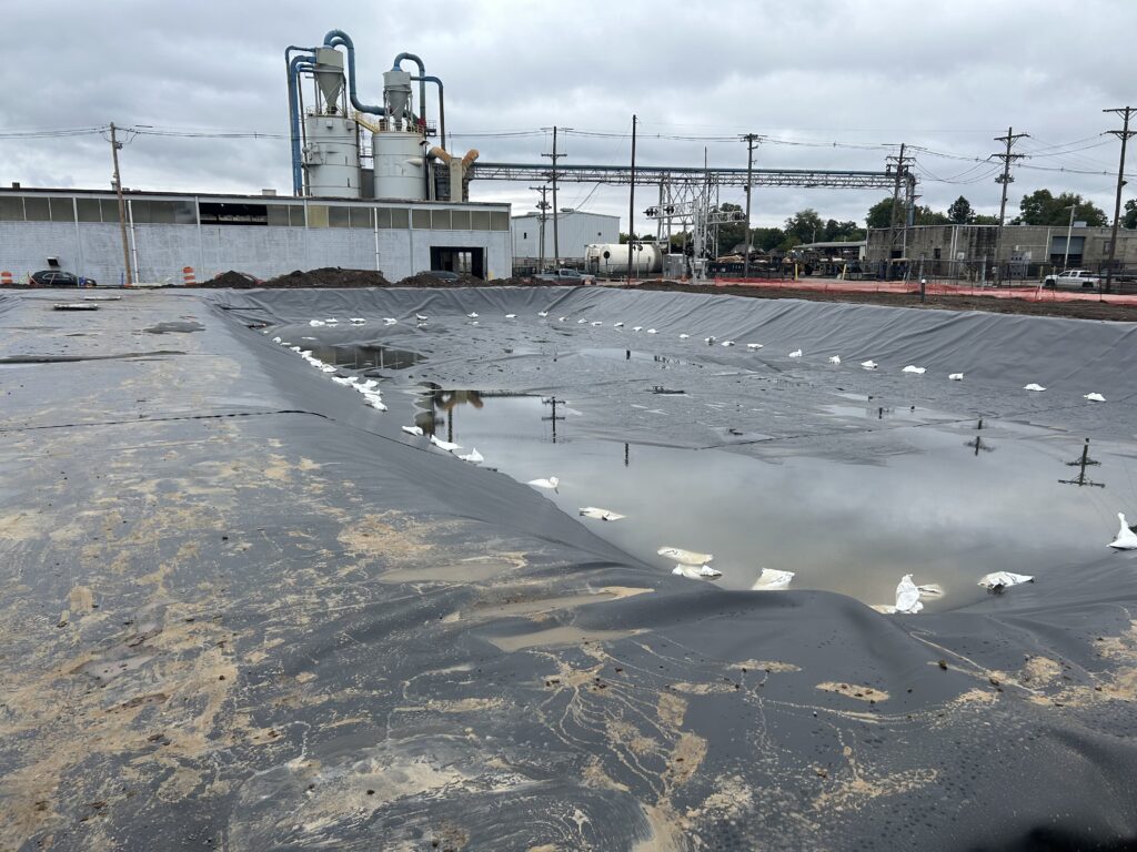 Geosynthetic liner pond on a data center site